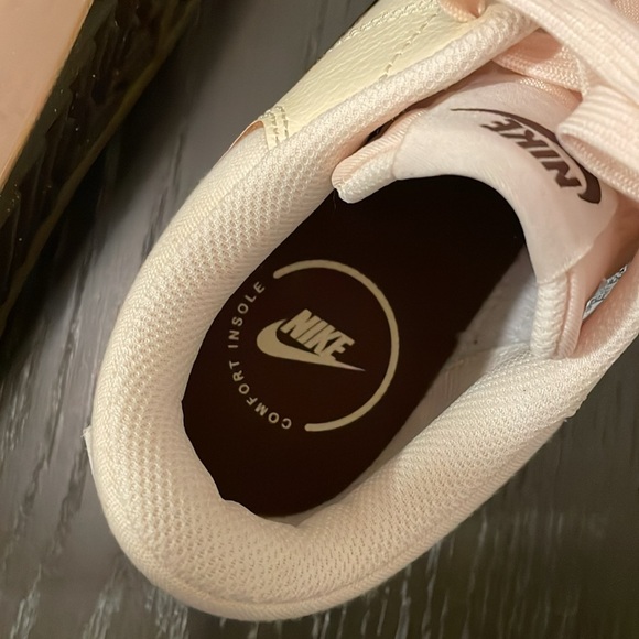 Nike
Women's Court Legacy Lift Platform Sneaker
NWOT - Picture 6 of 8